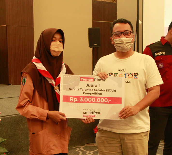 Juara 1 pada Scouts Talented Creator Competition